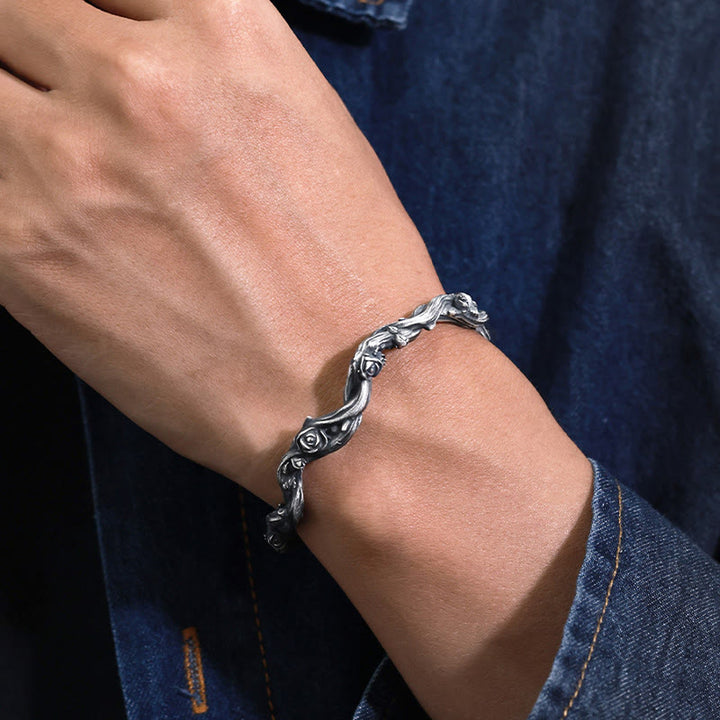 WorldNorse Handgefertigtes Armband aus 999er Silber mit Dornenrosenzweig - image 5