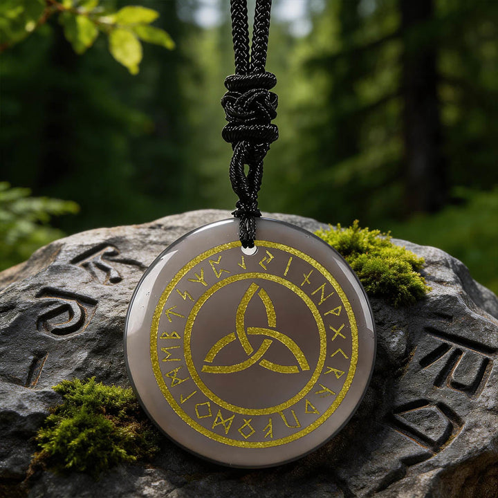 WorldNorse Triquetra Rune Kristallkette - Klarer Achat - image 10