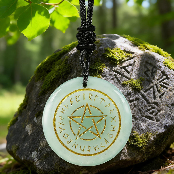 WorldNorse Pentakel- Rune Schutzkristall-Halskette - Grüner Aventurin - image 4