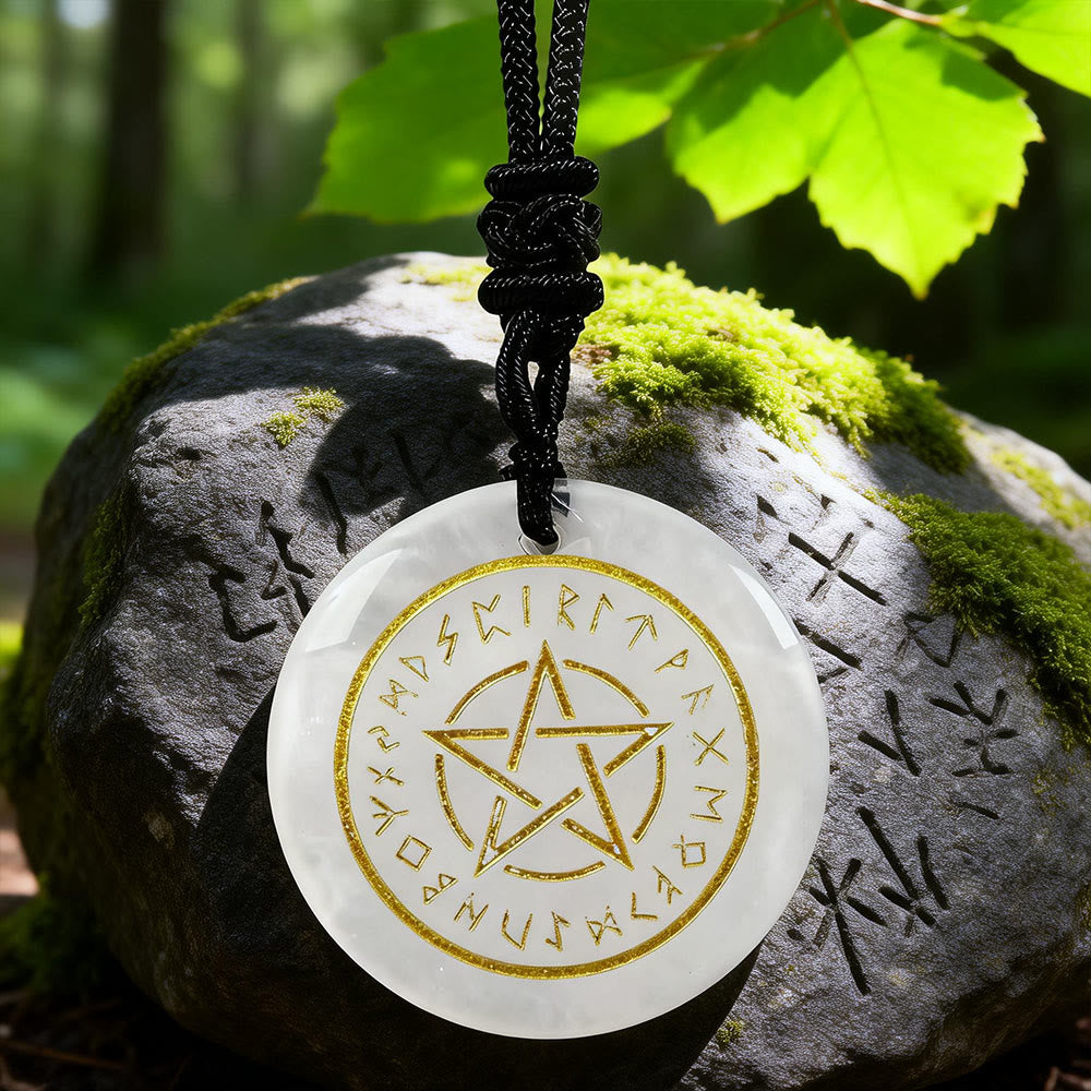 WorldNorse Pentakel- Rune Schutzkristall-Halskette - Klarer Quarz - image 6