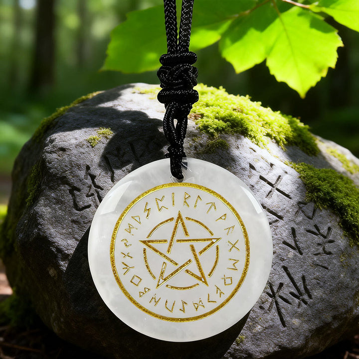 WorldNorse Pentakel- Rune Schutzkristall-Halskette - Klarer Quarz - image 6