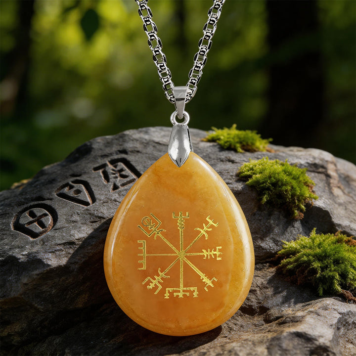 WorldNorse Viking Vegvisir Reise Schutzkristallkette - Roter Aventurin - image 3