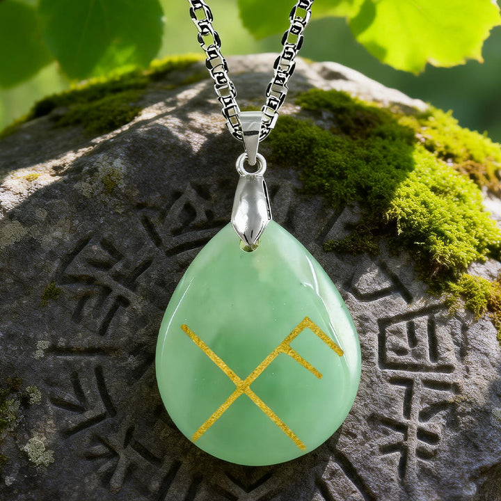 WorldNorse Viking Gibo Auja Tropfenförmige Kristallkette - Grüner Aventurin - image 6