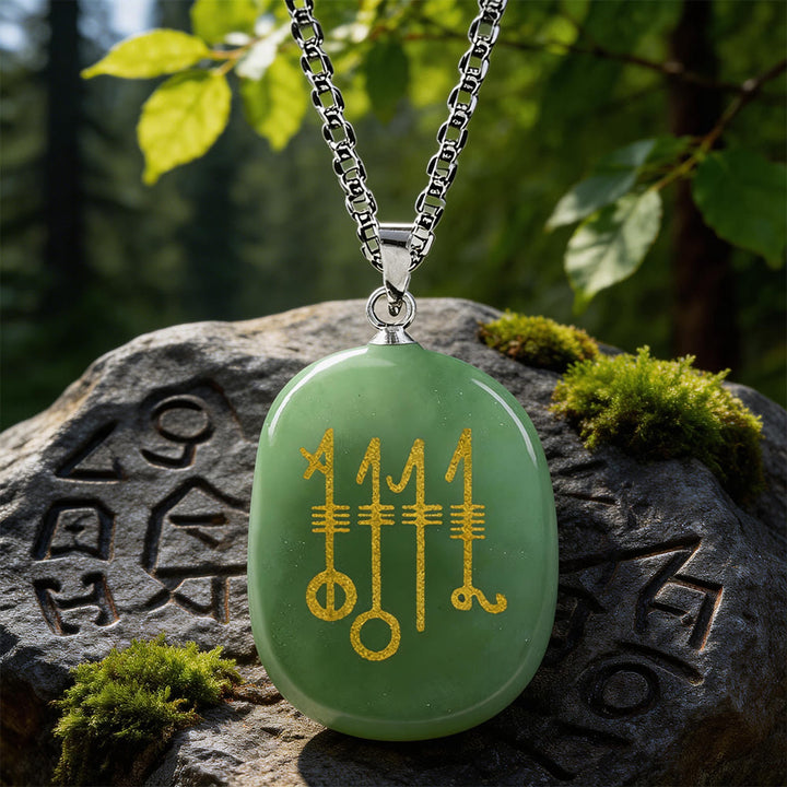 WorldNorse Svefnthorn Slumber Stave Crystal Necklace - Grüner Aventurin - image 3