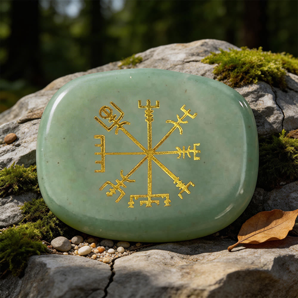 WorldNorse Vegvisir Kompass- Rune Kristall Dekor - Grüner Aventurin - image 1