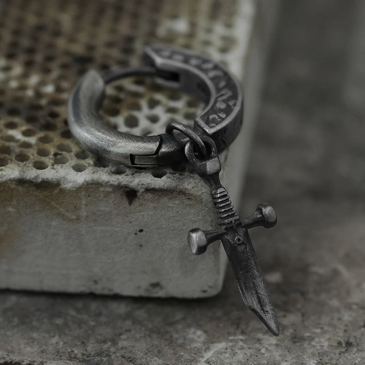 WorldNorse Handgefertigte Wikingerschwert-Ohrhänger aus 925er Silber - image 3