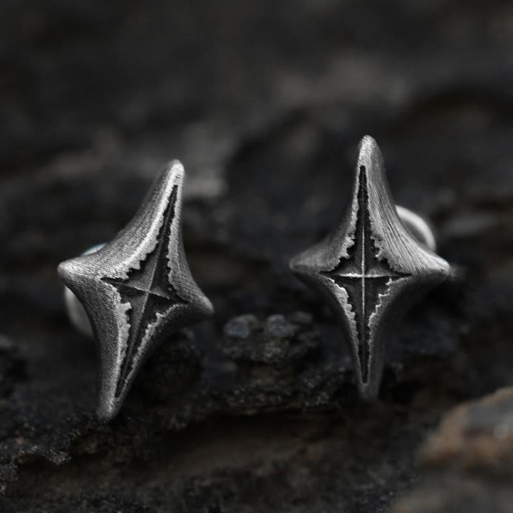 WorldNorse Handgefertigte Ohrringe aus 999er Silber in Form eines vierzackigen Sterns - image 2