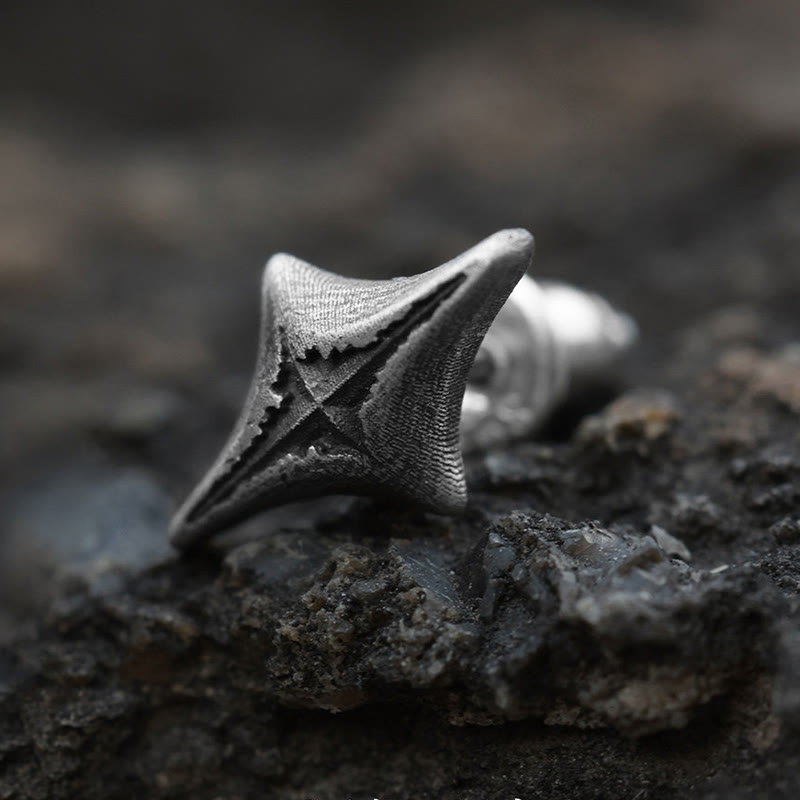 WorldNorse Handgefertigte Ohrringe aus 999er Silber in Form eines vierzackigen Sterns - image 5