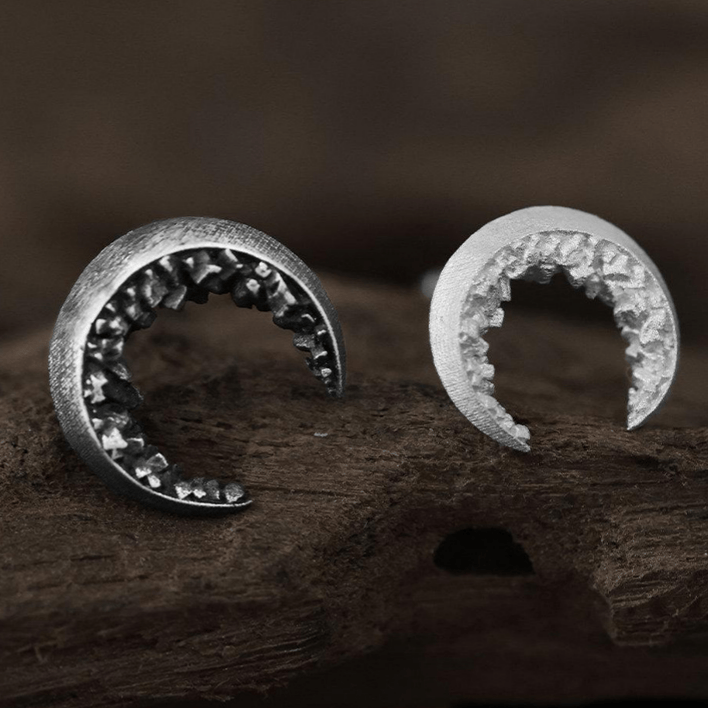 WorldNorse Handgefertigte Halbmond-Ohrringe aus 999er Silber mit fragmentiertem Stein - image 5