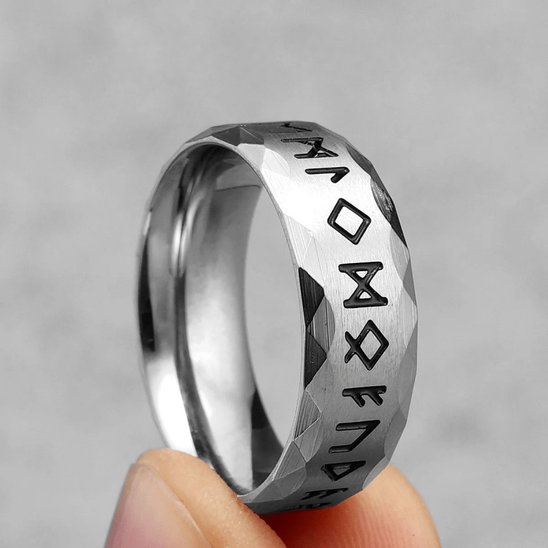 WorldNorse Gehämmerter Futhark-Runen-Wikinger-Amulettring - image 9