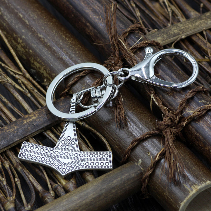 WorldNorse Antiker Mjölnir Schlüsselanhänger mit Struktur - image 1