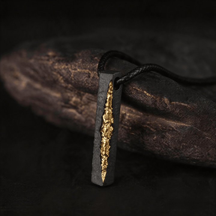 WorldNorse Handgefertigte Halskette aus 999er Silber mit Crack-Gold-Effekt - Mit 55 cm gewachstem Seil - image 1
