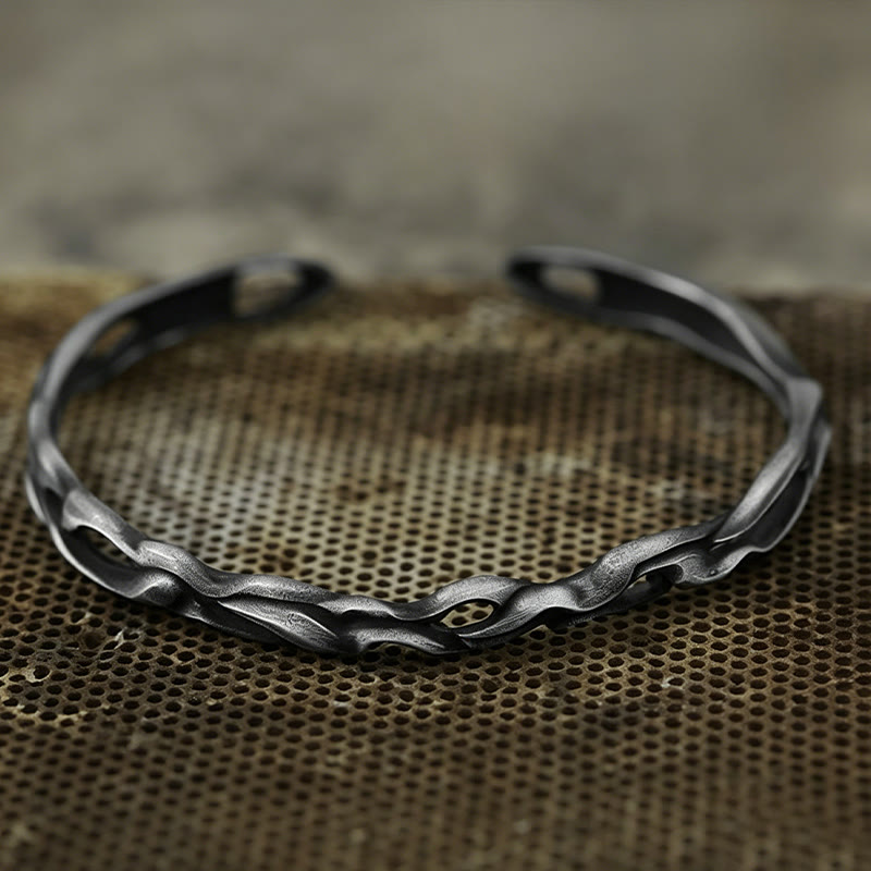WorldNorse Handgefertigtes Armband aus 999er Silber mit gedrehter Flammenform und Hohlprofil - image 5