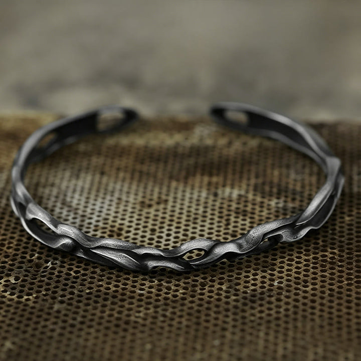 WorldNorse Handgefertigtes Armband aus 999er Silber mit gedrehter Flammenform und Hohlprofil - image 5