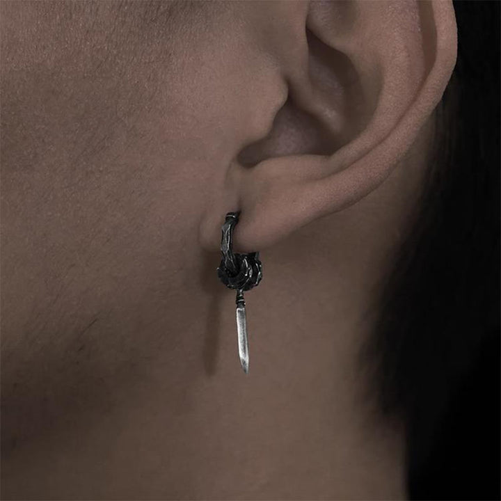 Handgefertigte Ohrringe aus 999er Silber mit Damokles-Schwert-Motiv von WorldNorse - image 7