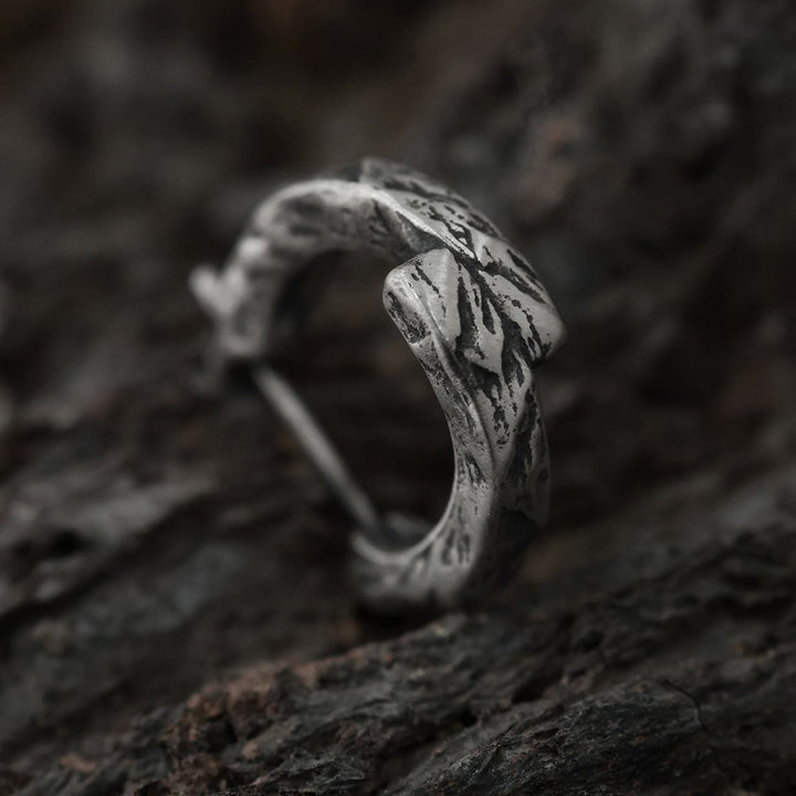 WorldNorse Handgefertigte Ohrringe aus 925er Silber mit Rissmuster - image 4