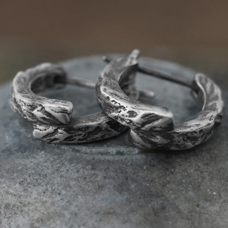 WorldNorse Handgefertigte Ohrringe aus 925er Silber mit Rissmuster - image 2