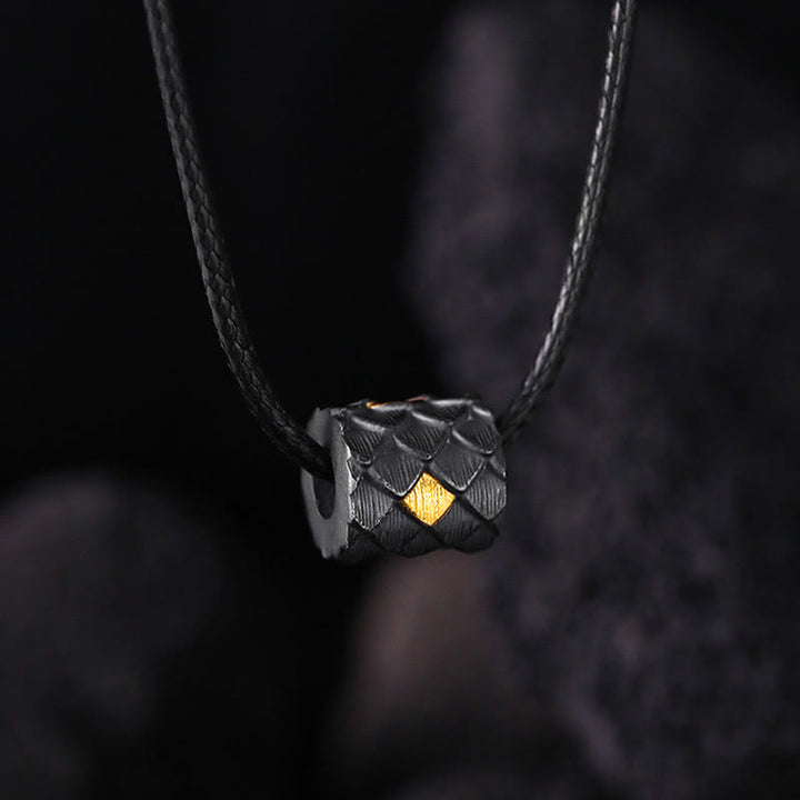 WorldNorse Handgefertigte Halskette aus 999er Silber mit Drachenschuppen-Fassperlen - image 0