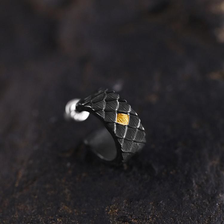 WorldNorse Handgefertigte Ohrringe aus 999er Silber mit Drachenschuppenmuster - image 3