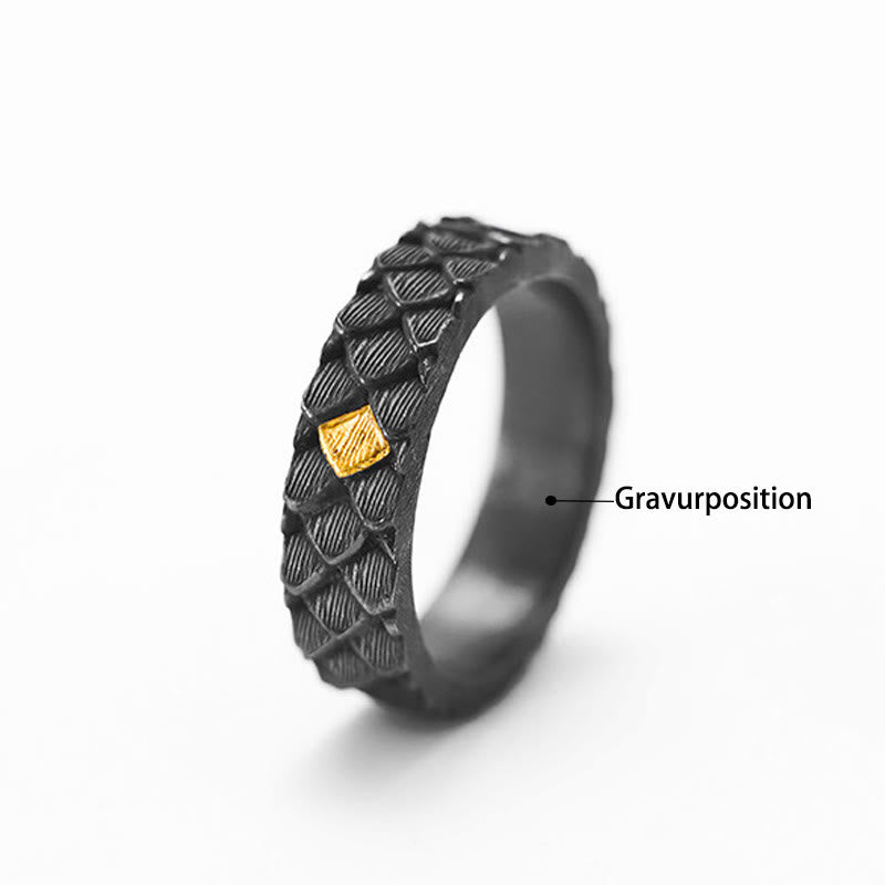 WorldNorse Handgefertigter Ring aus 999er Silber mit geprägtem Drachenschuppenmuster und Goldeinlage - 65mm - JA, BITTE - image 4